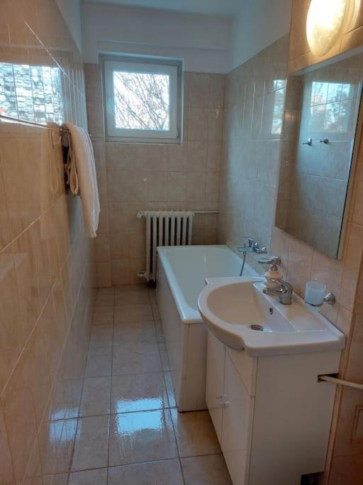 Garsoniera Centrala Renovata Bukurešť Exteriér fotografie